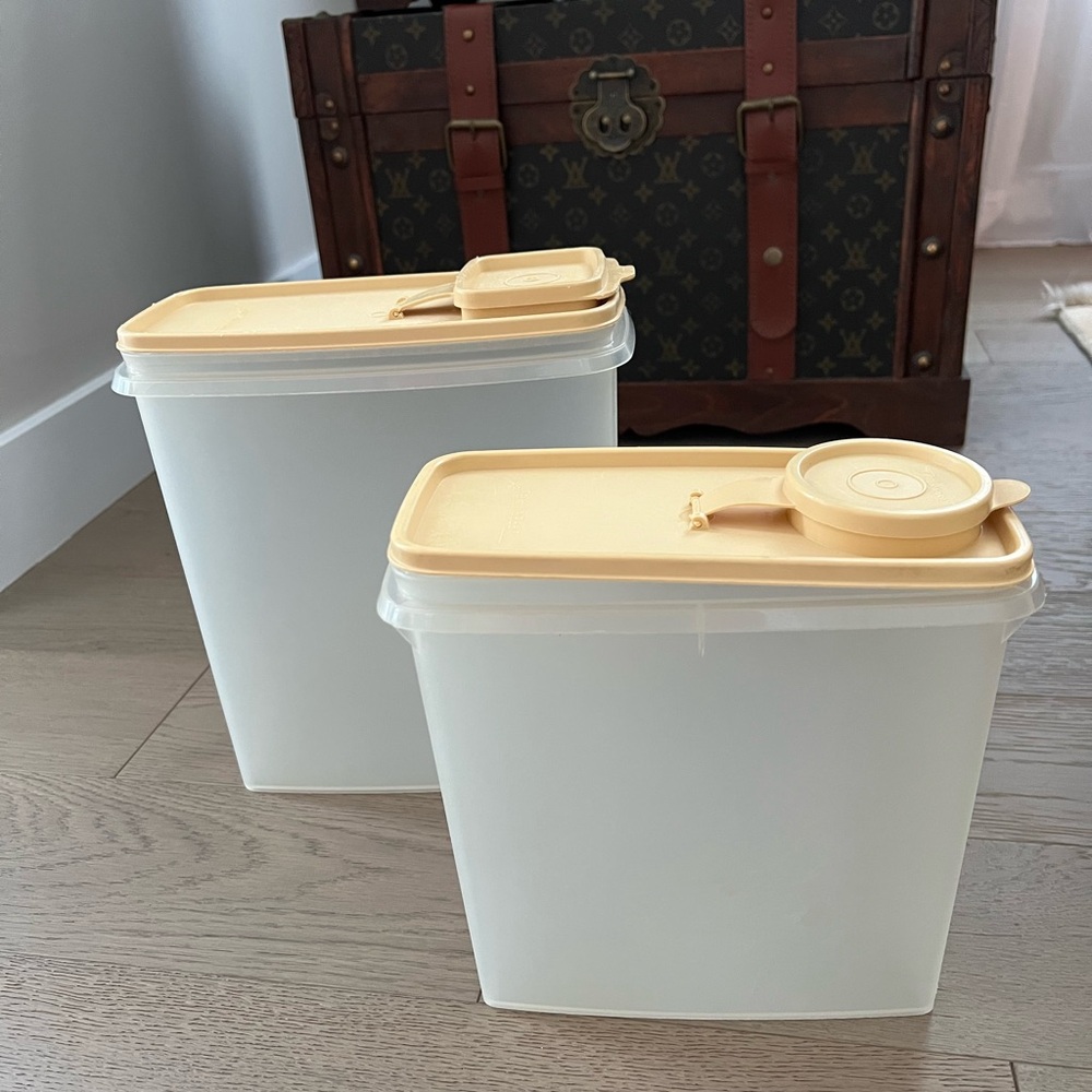 Vintage Tupperware Super Cereal Storer – White/Cream – Set of 2